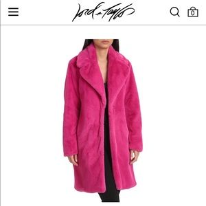 Avec Les Filles Faux-Fur Coat in hot pink